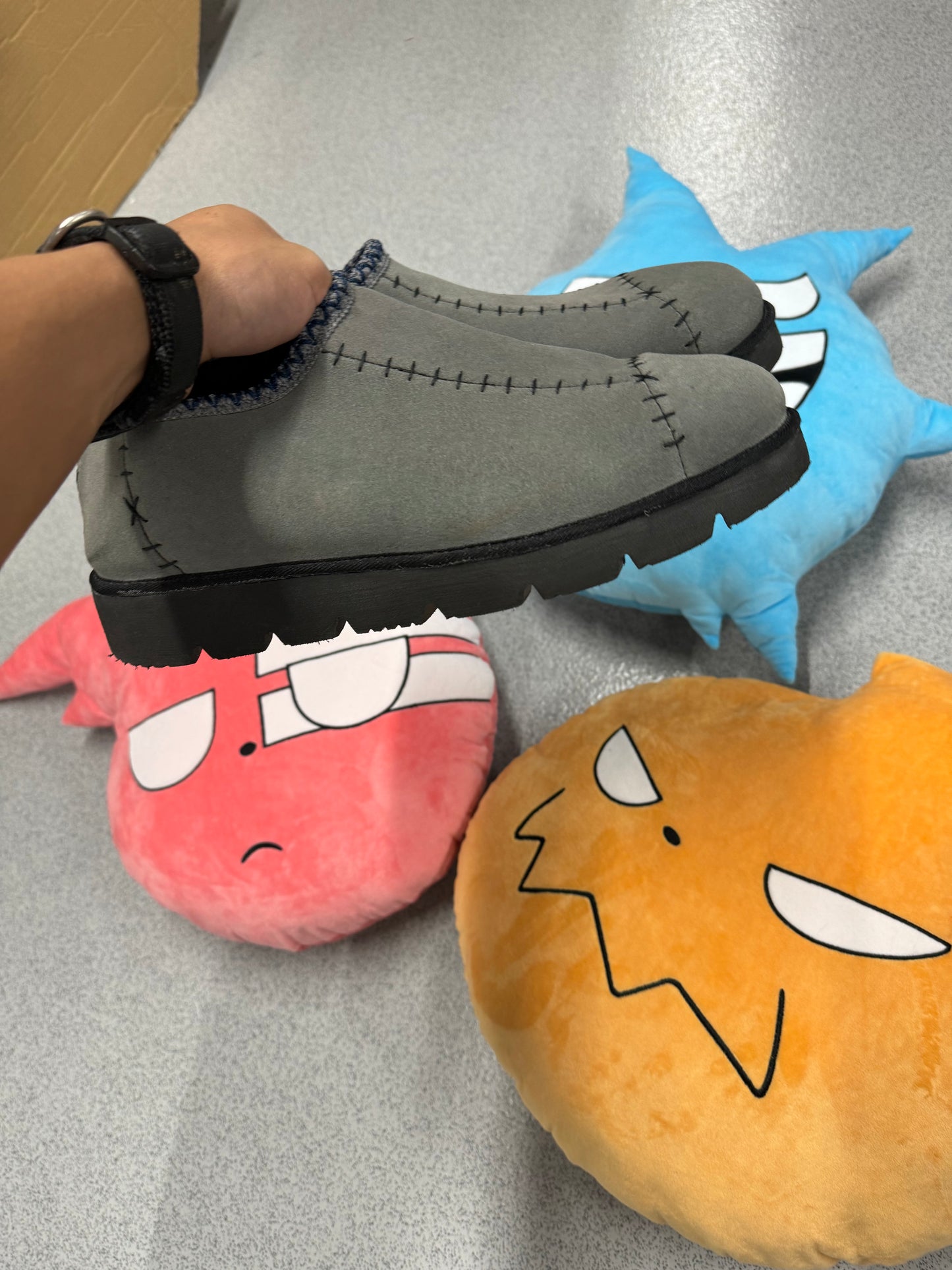 STEIN SLIPPIES (NO BOX)